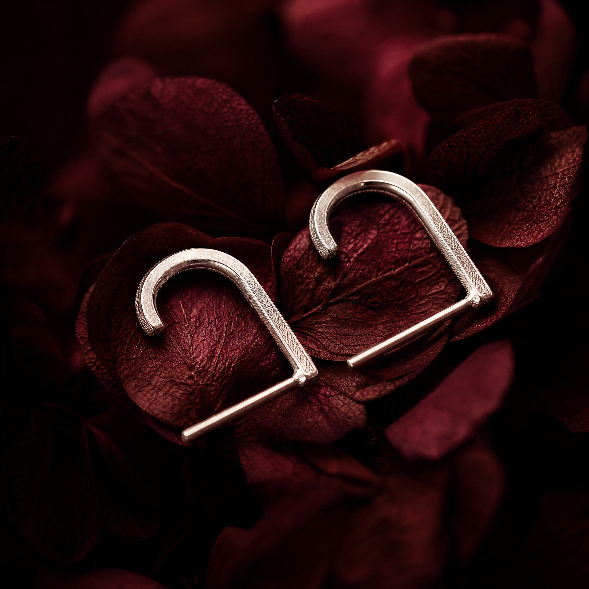 گوشواره نقره دست ساز نجوا 950 عیار